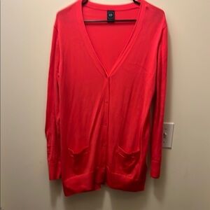 GAP red basic women’s cardigan size Large